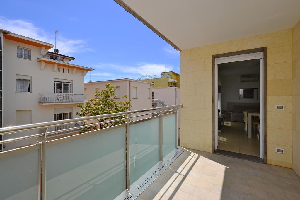 Appartamenti Mare Lignano Sabbiadoro Exterior foto